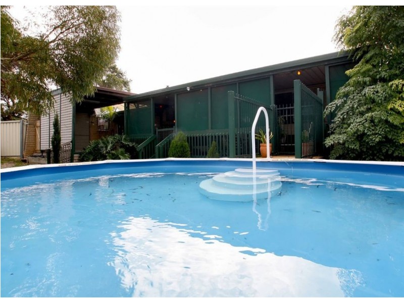 4 Falcon Court, Hallett Cove SA 5158