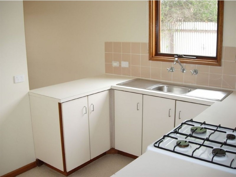 24 Emmerson Drive, Morphett Vale SA 5162