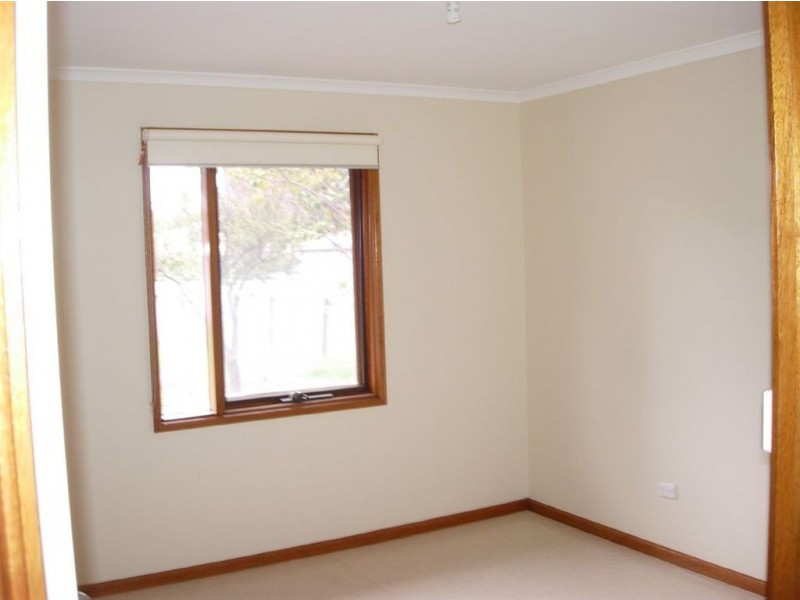 24 Emmerson Drive, Morphett Vale SA 5162