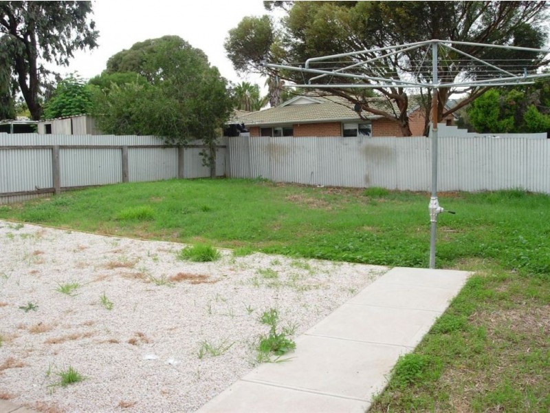 24 Emmerson Drive, Morphett Vale SA 5162