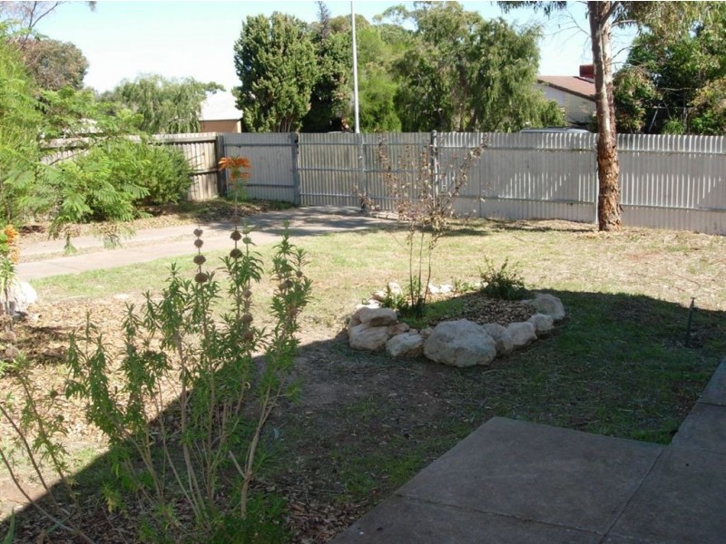 6 Poznan Crescent, Hackham West SA 5163