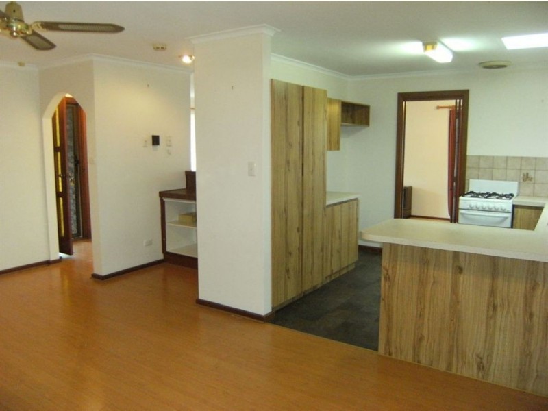 28 Trelawney Crescent, Huntfield Heights SA 5163