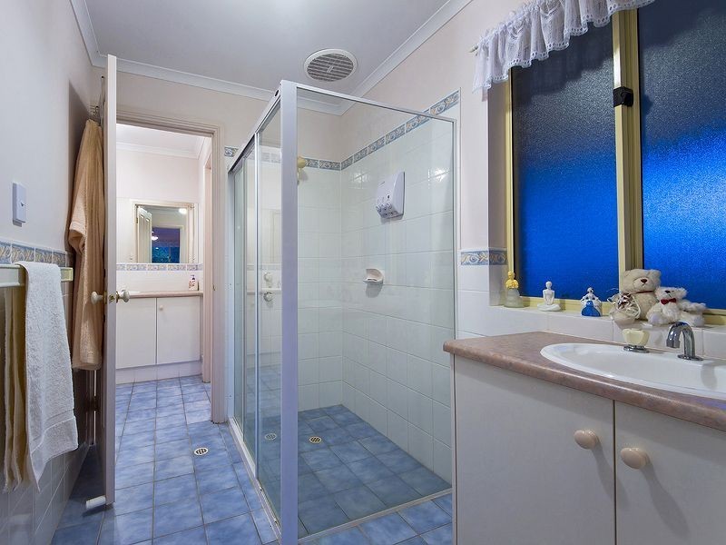 12 Paignton Close, Moana SA 5169