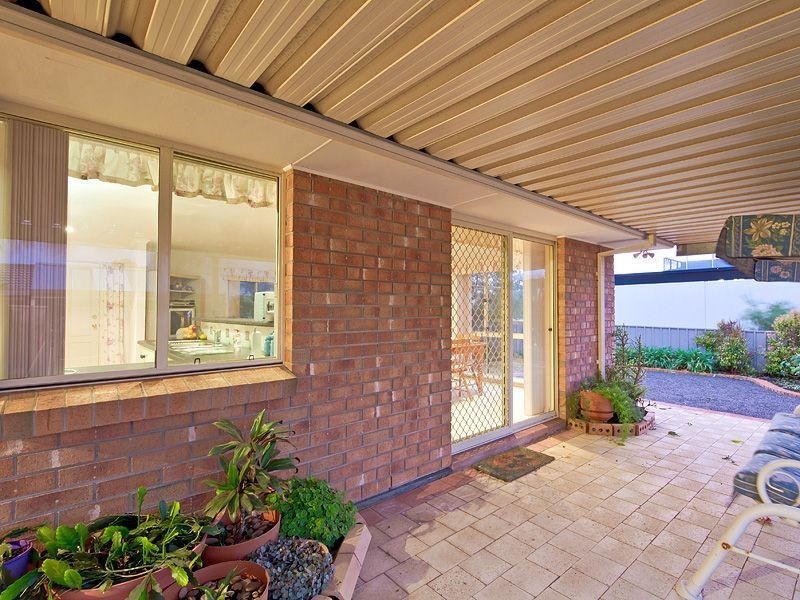 12 Paignton Close, Moana SA 5169
