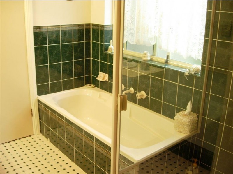 11a Windlass Square, Seaford Rise SA 5169