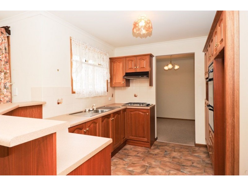 52 Sir James Hardy Way, Woodcroft SA 5162