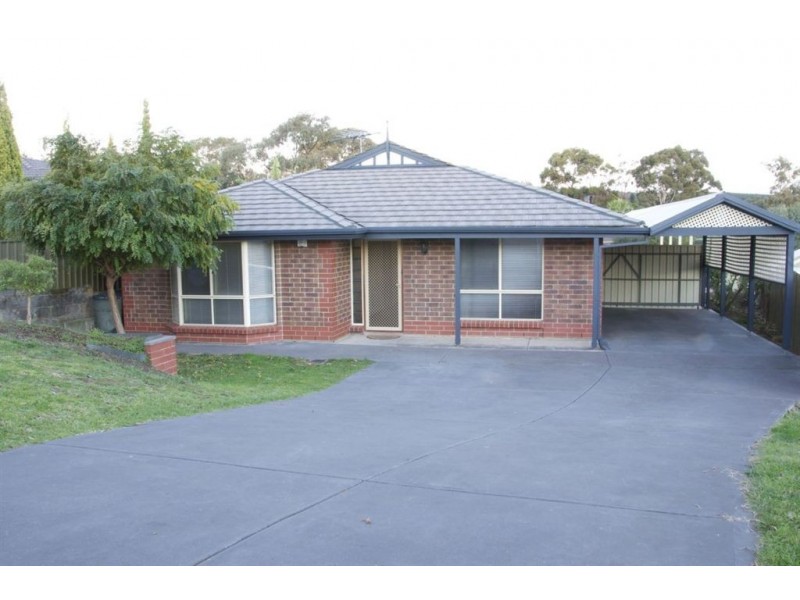 30 Hendrix Crescent, Woodcroft SA 5162