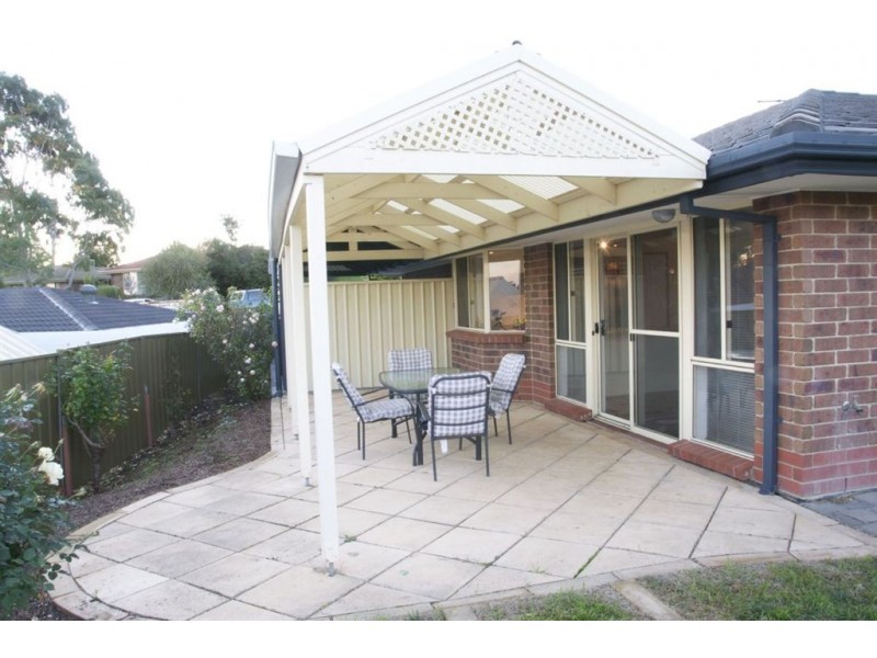 30 Hendrix Crescent, Woodcroft SA 5162