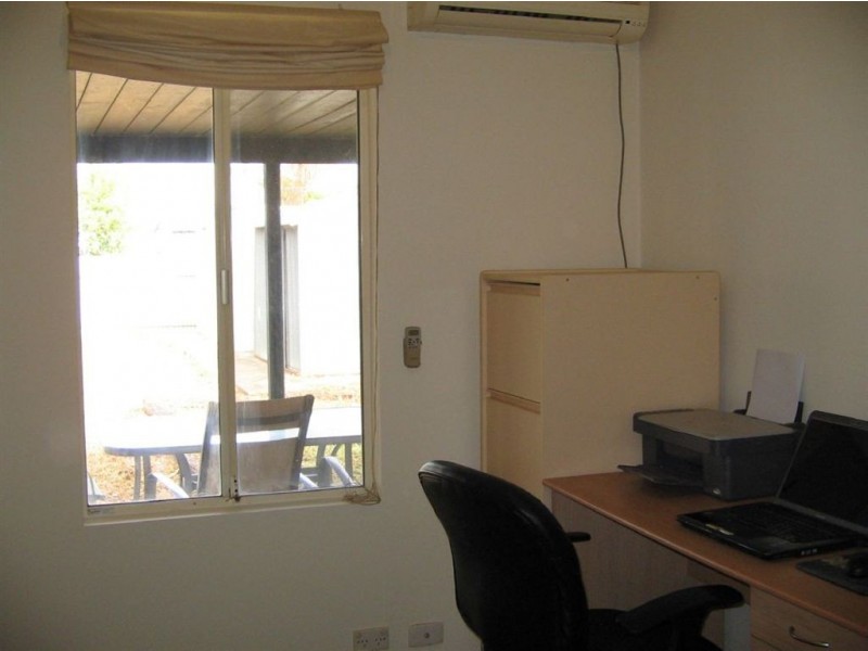 8 Cunningham Street, Morphett Vale SA 5162