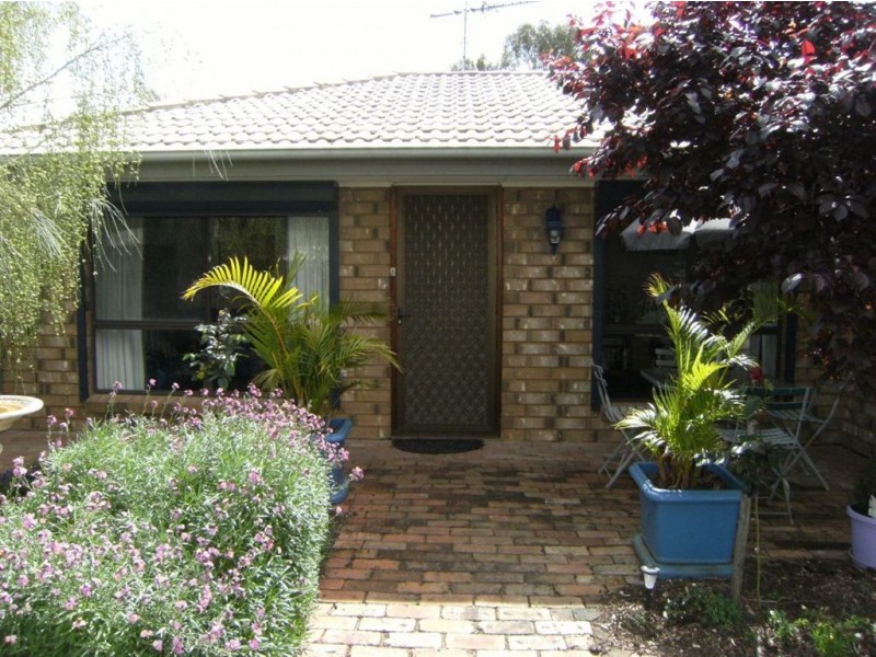 8 Commodore Court, Morphett Vale SA 5162
