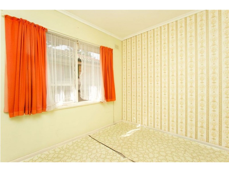 33 Warwick Grove, Morphett Vale SA 5162