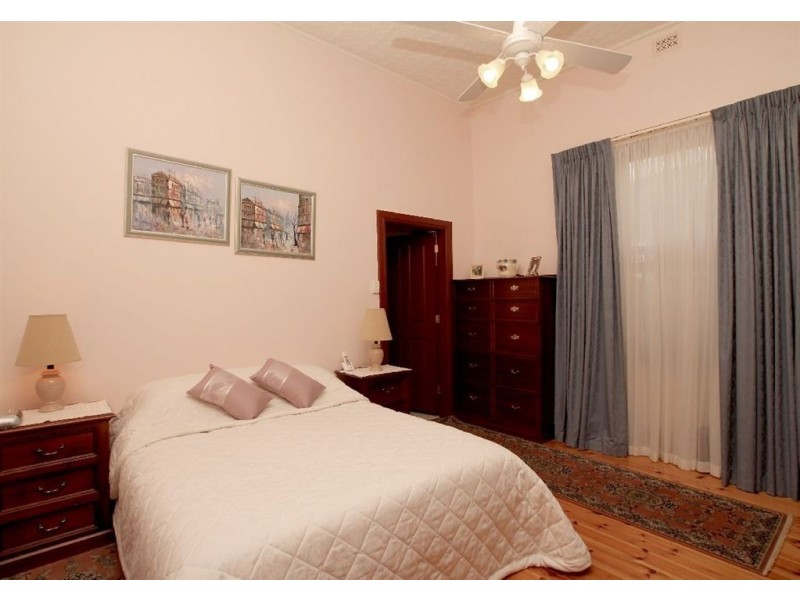 21 Ashford Road, Keswick SA 5035