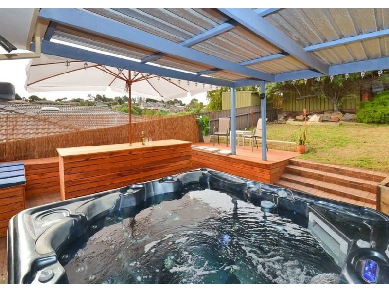 8 Sarga Street, Hallett Cove SA 5158