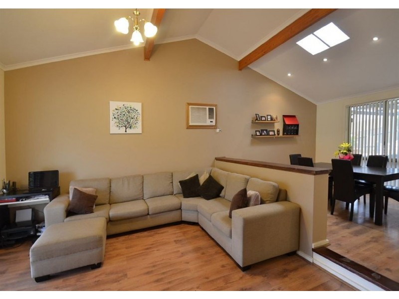 8 Sarga Street, Hallett Cove SA 5158