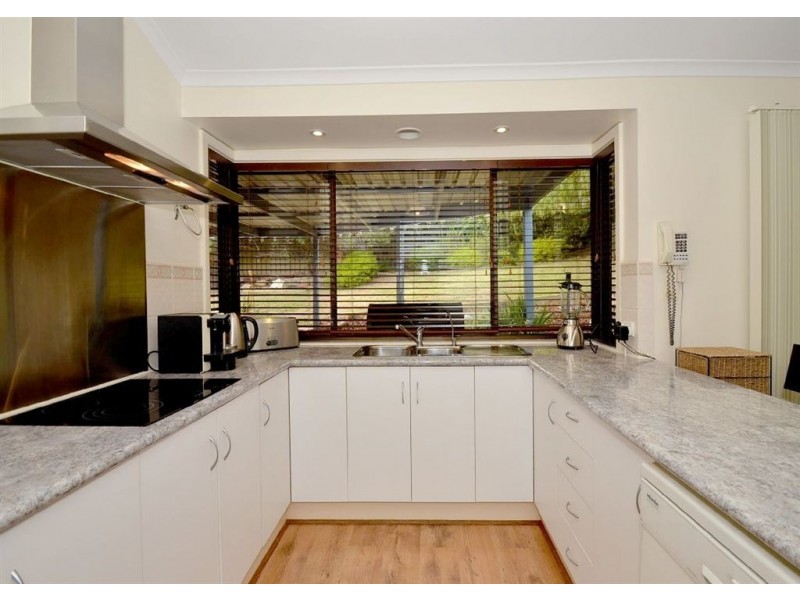 8 Sarga Street, Hallett Cove SA 5158