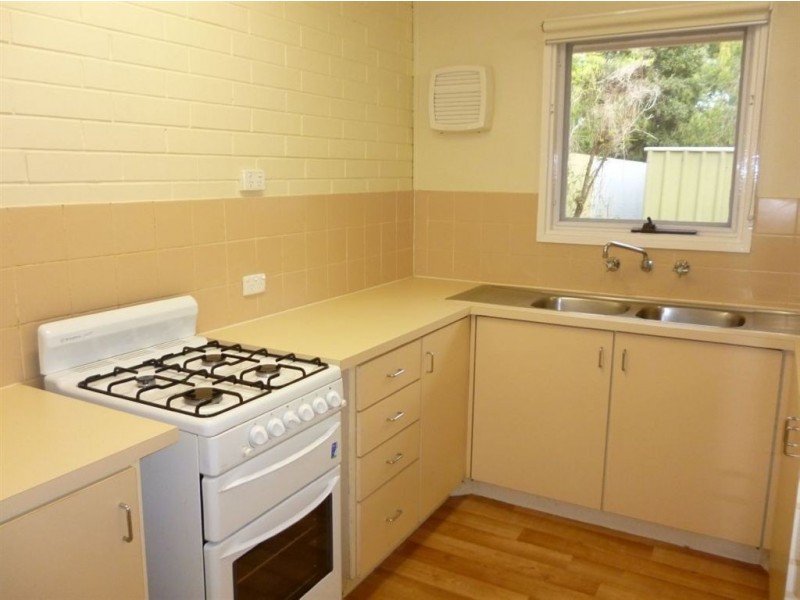 2 Hepburn Road, Christie Downs SA 5164
