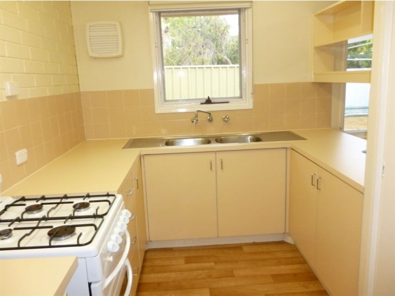 2 Hepburn Road, Christie Downs SA 5164