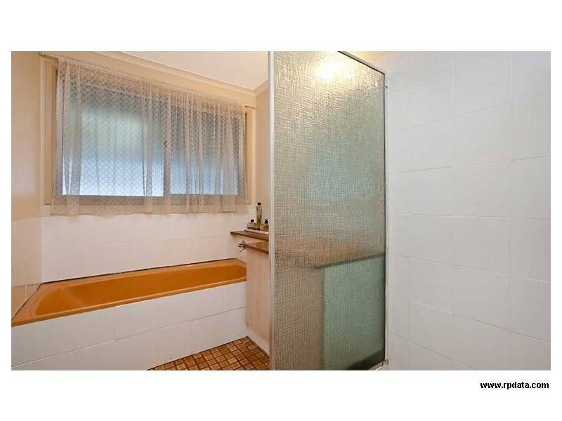 9 Glenhelen Road, Morphett Vale SA 5162