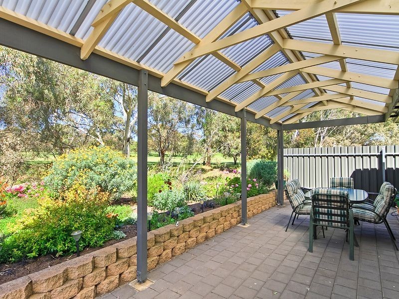 44 Golf Course Drive, Woodcroft SA 5162