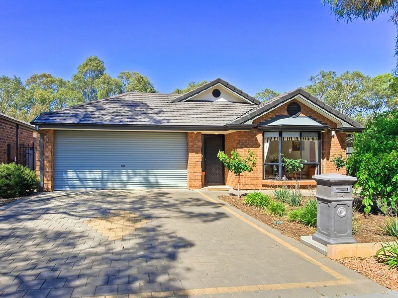 44 Golf Course Drive, Woodcroft SA 5162