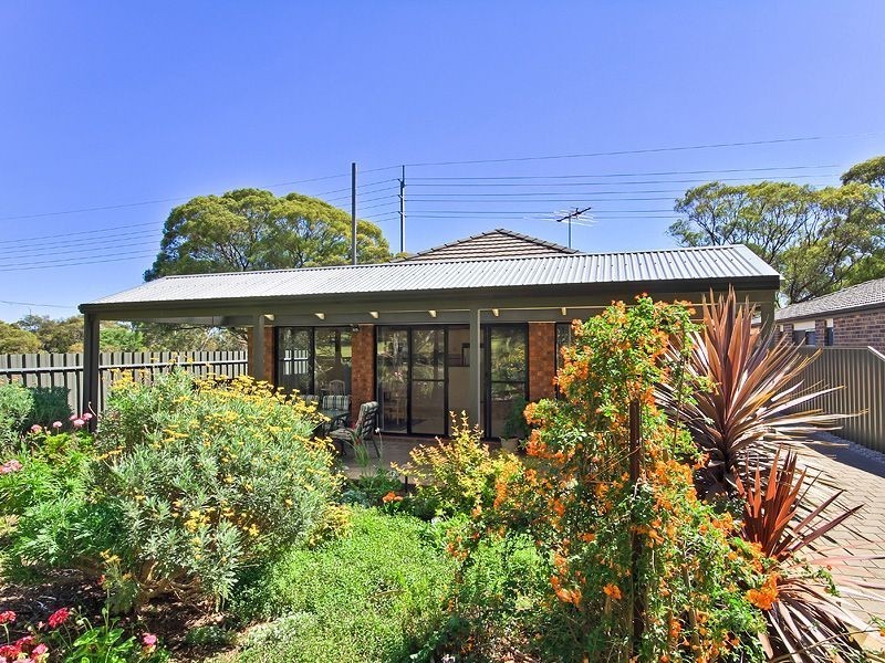 44 Golf Course Drive, Woodcroft SA 5162