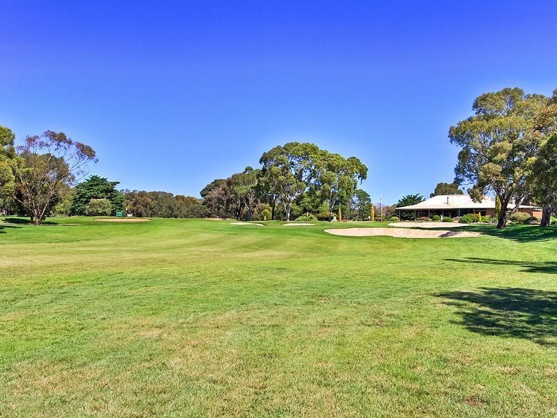 44 Golf Course Drive, Woodcroft SA 5162