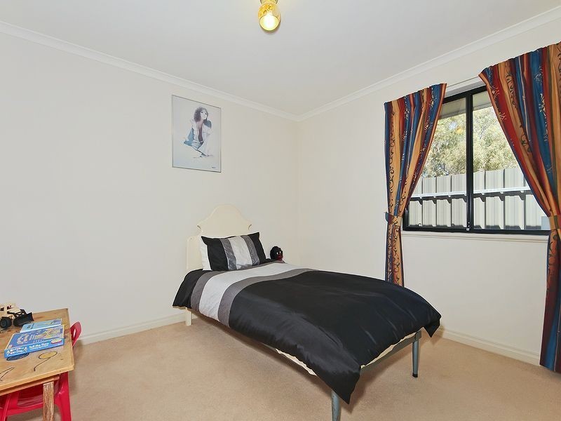 44 Golf Course Drive, Woodcroft SA 5162