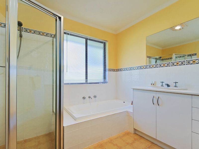 44 Golf Course Drive, Woodcroft SA 5162