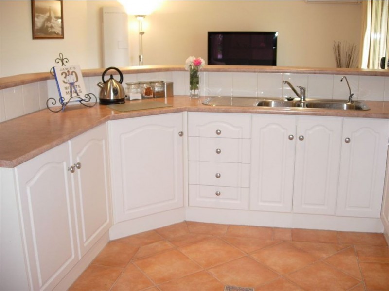 1 Zollo Drive, Woodcroft SA 5162