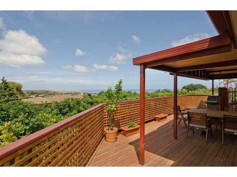 52 Lerunna Avenue, Hallett Cove SA 5158