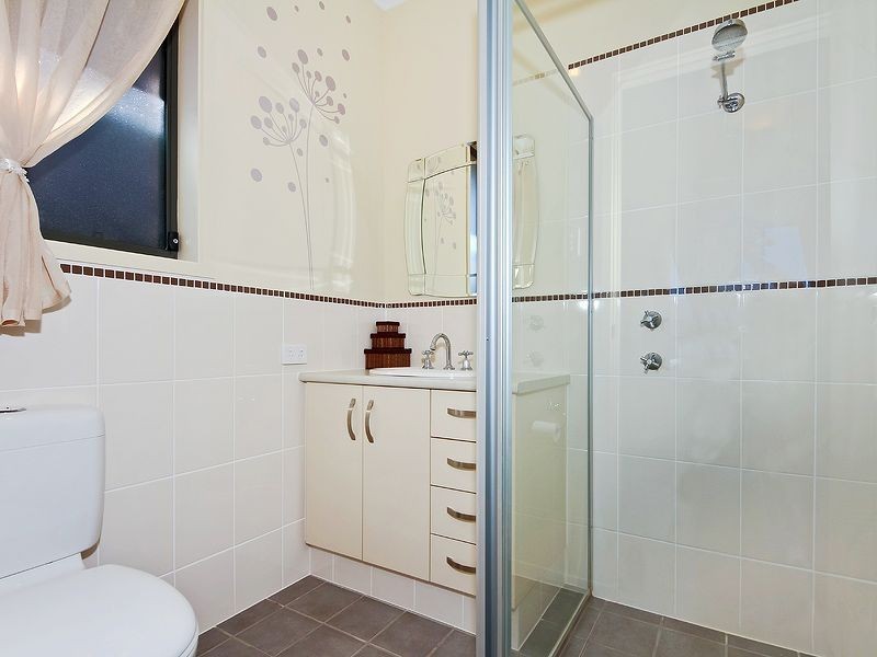 33 Torrey Road, Flagstaff Hill SA 5159