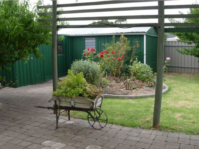 30 Roberts Road, Hackham West SA 5163