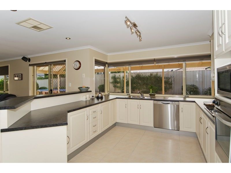 52 Holdfast Drive, Sheidow Park SA 5158