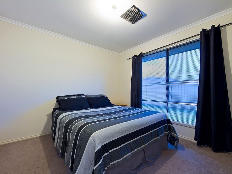 25 Buoy Crescent, Seaford Meadows SA 5169
