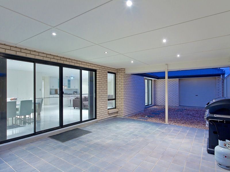 25 Buoy Crescent, Seaford Meadows SA 5169
