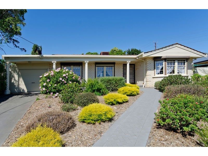 4 Acre Avenue, Morphett Vale SA 5162