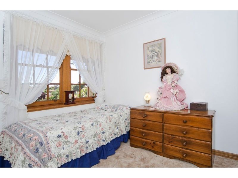 4 Acre Avenue, Morphett Vale SA 5162