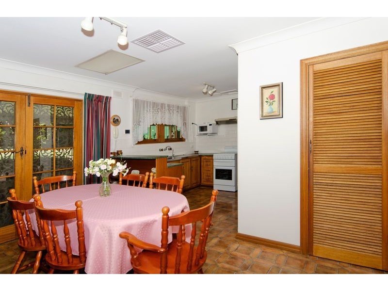 4 Acre Avenue, Morphett Vale SA 5162