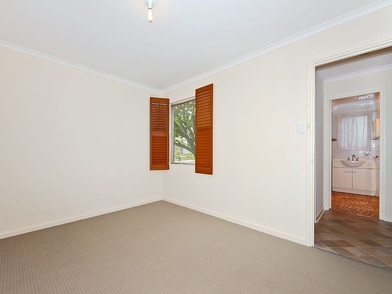 6 Cecilia Court, Christie Downs SA 5164