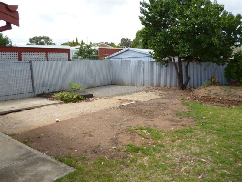 24 Adam Road, Morphett Vale SA 5162