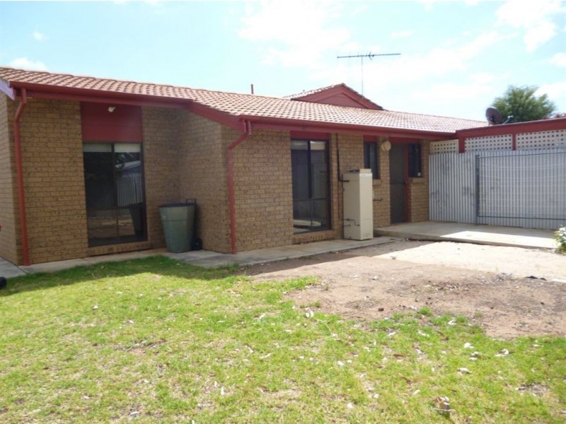 24 Adam Road, Morphett Vale SA 5162