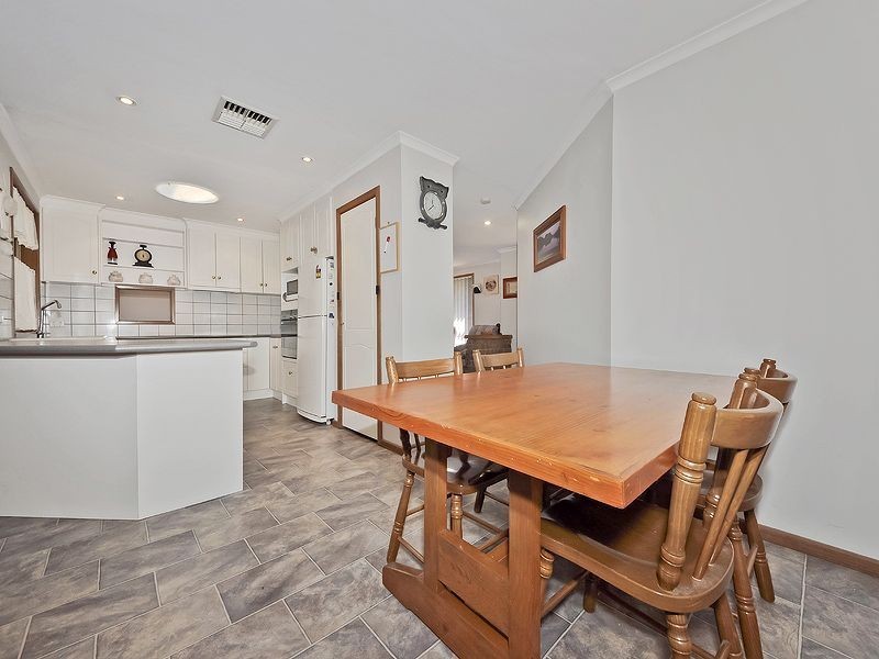 4 Hartog Street, Woodcroft SA 5162