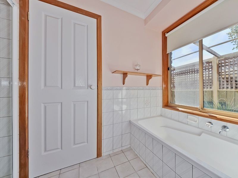 4 Hartog Street, Woodcroft SA 5162