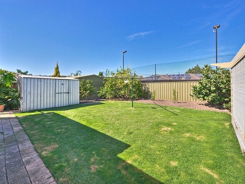 4 Hartog Street, Woodcroft SA 5162
