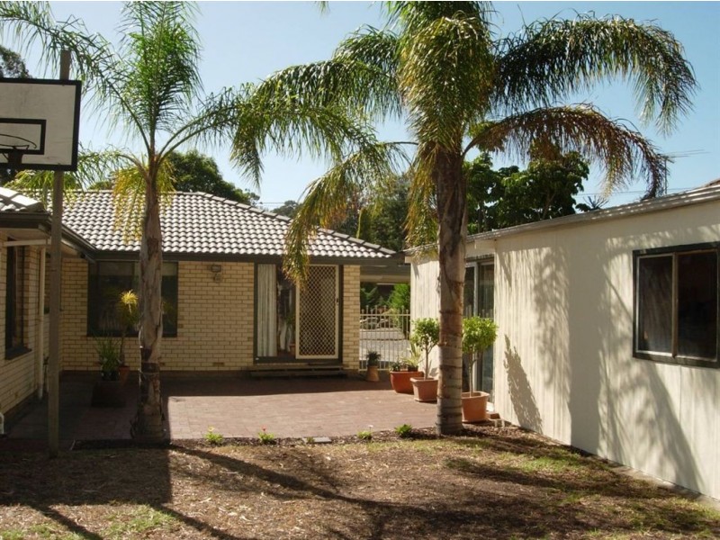 26 Conington Crescent, Morphett Vale SA 5162