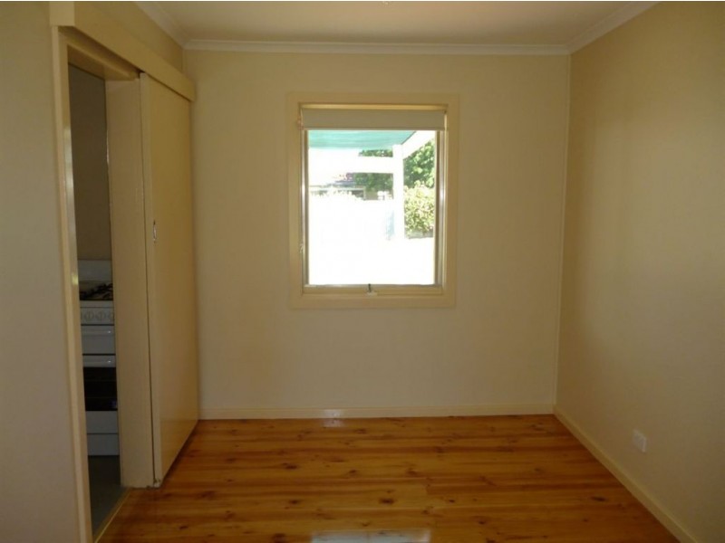 5 Hyacinth Crescent, Christie Downs SA 5164