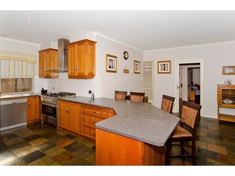 2 Heathcote Place, Onkaparinga Hills SA 5163