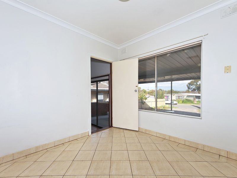 23 Glenda Avenue, Morphett Vale SA 5162