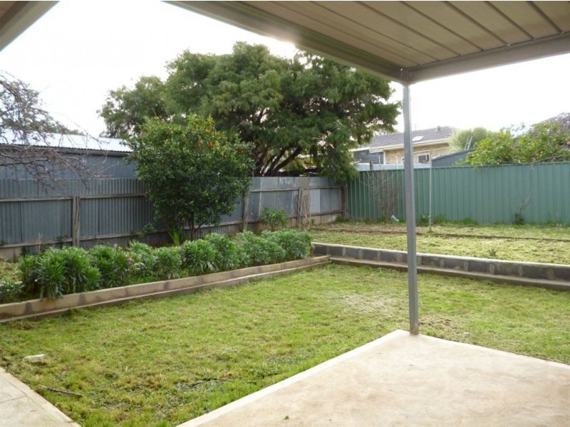 23 Glenda Avenue, Morphett Vale SA 5162