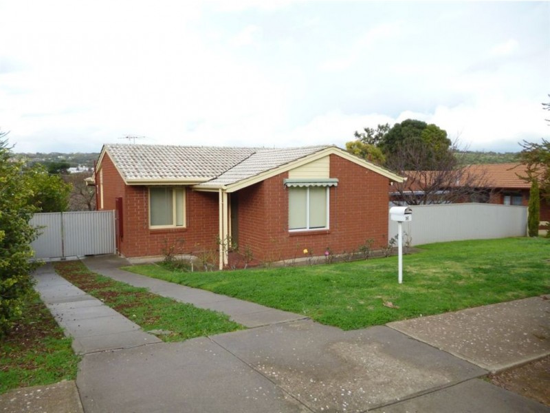 16 Lismore Crescent, Huntfield Heights SA 5163